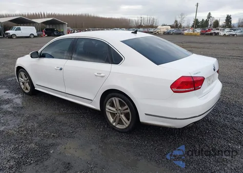 2013 Volkswagen Passat 2.0L Tdi Sel Premium z USA, uszkodzony, nr VIN 1VWCN7A33DC102443
